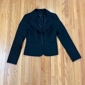 Black tailored blazer